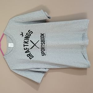 Draft Kings Large T-Shirt